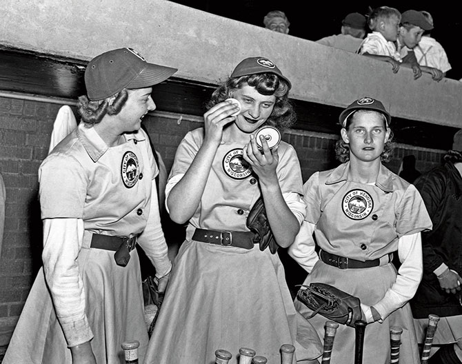 Women re-create spirit of World War II girls baseball league in Kenosha
